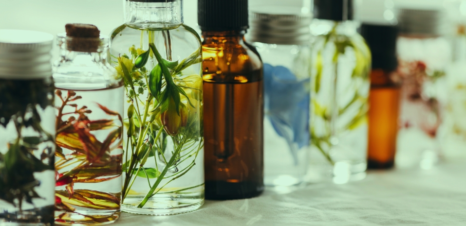 huiles essentielles bouteilles